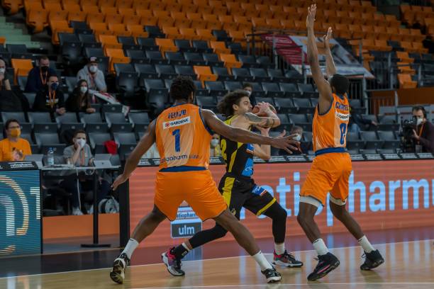 而是因为他 而是因为他