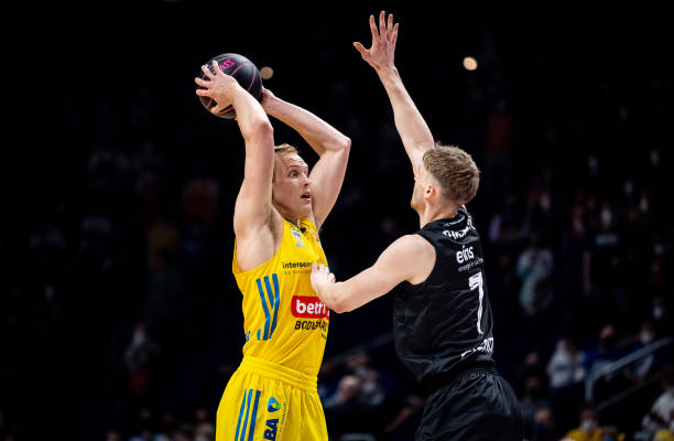 疆难以扳回 疆难以扳回